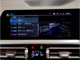 純正HDDナビです。とても使いやすく、Bluetooth&USBオーディオインターフェイスで、電話も音楽も楽しめます。