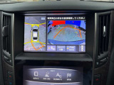 駐停車には便利なアラウンドビューモニター搭載。サイドモニターの切り替えも可能です。