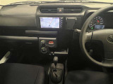 ウインカー操作を行わずに車線を逸脱する可能性がある場合に警報でお知らせするLDA(レーンデパーチャーアラート)付!ETCがついていて、高速道路の料金所などスムーズに通過することが出来ます!