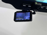 ドライブレコーダーの写真です。事故などの際、車両前方の映像を記録します