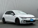 アフターサービスは全国のVolkswagen正規ディーラーで対応。遠方のお客様も安心してご購入いただけるよう、丁寧にサポートいたします。