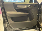 ご覧いただきありがとうございます。車両詳細等お気軽に店舗スタッフまでお問い合わせください。通話無料の専用フリーダイヤルも