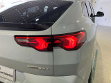 リアランプ 立体的な造形としてBMWらしい個性的なリアビューを明確化しました。