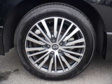 切削光輝18インチアルミホイール&225/55R18タイヤ