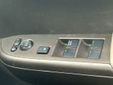 運転席窓操作部スイッチの画像です。
