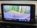 【バックカメラ】駐車時に後方がリアルタイム映像で確認できます。大型商業施設や立体駐車場での駐車時や、夜間のバック時に大活躍!運転スキルに関わらず、今や必須となった装備のひとつです!
