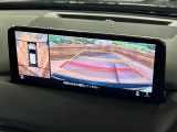 【360&deg;ビューモニター】専用のカメラにより、上から見下ろしたような視点で360度クルマの周囲を確認することができます☆死角部分も確認しやすく、狭い場所での切り返しや駐車もスムーズに行えます。