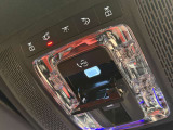 メルセデス・ベンツの定める厳しい基準をクリアしたお車のみをご案内させて頂きます。納車前整備はメーカー規定に基づき100項目以上にも及ぶ点検を熟練のメカニックによって行いご納車させて頂きます。
