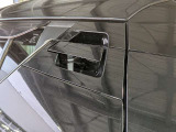パワーウィンドウのスイッチですよ。運転席に居ながら窓を開け閉めのコントロールできます。