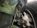 お車を安心してお乗りいただく為には、足回りの定期点検が欠かせません。サービスサポート(有償保証)では無料点検もご提供しており、安心のカーライフをお過ごしいただけるサポート体制が整っています。