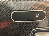 全国へのご納車を承っておりますので遠隔地のお客様にもご安心いただけます。(費用に関しましては、別途お見積りさせていただきます。)勿論、日本全国の正規ディーラーにて保証が受けられます。
