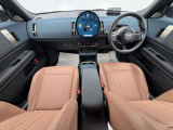 こちらのお車はMINI NEXT鶴ヶ島に展示中です。☆お問合せをお待ちしてます!