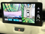 【マルチビューカメラシステム】専用のカメラにより、上から見下ろしたような視点で360度クルマの周囲を確認することができます☆死角部分も確認しやすく、狭い場所での切り返しや駐車もスムーズに行えます。
