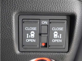 ◆両側電動スライドドア◆狭い駐車場でも乗り降りが楽々♪お子様が隣の車にドアを当ててしまう心配もございません!小さなお子様連れの方もこれで安心。