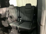 後部座席のお連れ様にも快適な空間です。