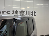 ドアバイザーで雨の日も安心です