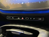 バックカメラにより駐車時の後方確認も楽にできます。