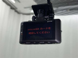 ドライブレコーダー装着車両です