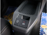 当店ではスポーツグレードや人気車種・上級グレードを主に仕入れ強化しております!中古車でお買い得感あるお車展示中となっておりますのでお客様のご来店、お見積もり依頼お待ちしております。