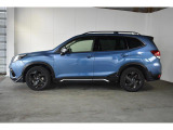 スバルの4WD(AWD)は直進安定性に優れ、日常走行から高速走行まで、さまざまなシーンで安心感に満ちた走りが愉しめます。それは悪路や泥道など左右のタイヤの路面状況が異なるシーンでも変わりません。