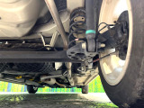 お車を安心してお乗りいただく為には、足回りの定期点検が欠かせません。サービスサポート(有償保証)では無料点検もご提供しており、安心のカーライフをお過ごしいただけるサポート体制が整っています。