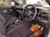 ◇運転席◇座り心地が良いシートなので長時間の運転でも快適にお過ごしいただけます。新品のフロアマットのご注文も可能です。掲載箇所以外にご希望の写真がございましたらお気軽にお問い合わせ下さい。