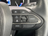 【レーダークルーズコントロール】高速道路での長距離走行が楽に!!自動で速度を保つクルーズコントロールが、衝突軽減システムと連携し、前方の車両を感知して車間を保つように速度調節してくれます!!