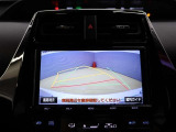 バックガイドモニターで、後方を確認しながら安心して駐車することができます。運転初心者も熟練者も必須の機能ですよ!