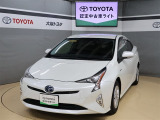 トヨタ認定中古車の安心感はそのままに、まるごとクリーニングと同等商品の当社「キラリフレッシュ」を簡素化し、お買い求めやすくした商品が、「トヨタ認定中古車ライト」です。