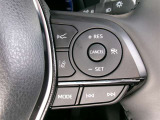 クルーズコントロールで一定速度をキープできます。運転の疲労も軽減してくれ、燃費節約にも役立ちます。ロングドライブの頼もしい味方ですね。