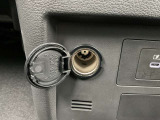便利な電源ソケットが付いております。