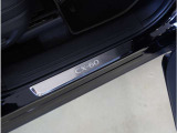 【プロのメカニック多数在籍】当社メカニックによる『プロの視点』でご納車前の整備を行います。お客様に安全且つ安心して気持ちよくお乗りいただけるように真心込めて整備いたします。