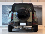 当店の営業時間は09:30〜18:30 毎週火・水曜日は定休日となります。感染症対策は期しておりますが、ショールーム内お客様同士の密を避けるため、可能な限り事前のご来店予約をお願いいたします。