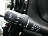 フロントワイパーの間欠機能が付いてます♪