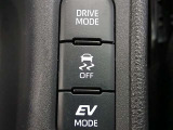 VSC(滑りやすい路面での横滑りを抑え車両の安定性を保つための機能)搭載ですが、雪道などから脱出する時はOFFすると脱出しやすくなる場合があります
