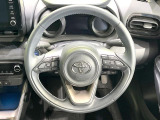 インテリアに合わせたデザインのステアリングは、運転される方のことも考え、運転しやすい形状、大きさです。是非一度、実際に触ってお確かめください。