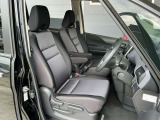 快適に運転できるドライブポジション!シートリフターもあるので無理のない運転姿勢がとれます。