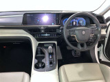この車で色んな場所へドライブに出かけてみませんか。