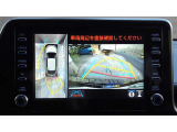 車両を上から見たような映像で、運転席から目視だけでは見にくい車両周辺の状況をしっかり確認できます。