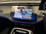 バックカメラにより駐車時の後方確認も楽にできます。