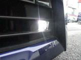 LEDフォグランプ装備しております。雨や霧、夜間の運転でも視界をしっかり確保致します。