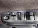運転席ドア側パワーウィンドゥ・ドアミラースイッチ