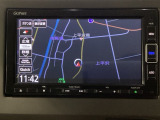 ナビゲーションはフルセグTV対応のGathers純正メモリーナビを搭載しています。Bluetoothオーディオ機能がありますので、スマートフォンなどの音楽も再生できます。