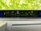 テレビ番組を画面に表示でき、停車中の休憩時間などに映像を視聴できます。画面から番組の内容を確認できるので、移動の合間に車内で過ごす時間を楽しみたい方にも便利な装備です。