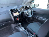 広々とした視界を体感できます。運転が楽しくなりますね。