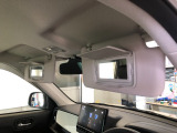 【車内ミラー】日常で使える、嬉しい車内ミラーがついてます!