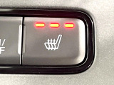 【前席シートヒーター】寒い日に重宝するシートヒーター!エアコンより早く温まってくれるので寒がりの人も安心ですね♪エアコンの温風は乾燥するから苦手、という方にもをおすすめです。