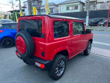 新車黒からフェラーリレッドブラックツートンNEWペイント登録済み未使用車お早めにお好きなパーツメーカでリフトUP&ボディカスタムお得に可能です是非ご相談ください
