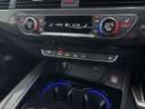 【運転席操作部】ドライバーが操作しやすい位置に各種スイッチを配置!日常の使いやすさにも配慮されています!
