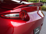 神戸マツダ神戸西インター店は、通常ディーラー+&alpha;の次世代型店舗としてROADSTER EXPERIENCE SPACEの冠を掲げ、「いつでも・誰でも・気軽に会いに行ける」ロードスターUカー専門店。